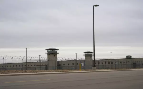 ICE увеличивает иммиграционные тюрьмы в Колорадо