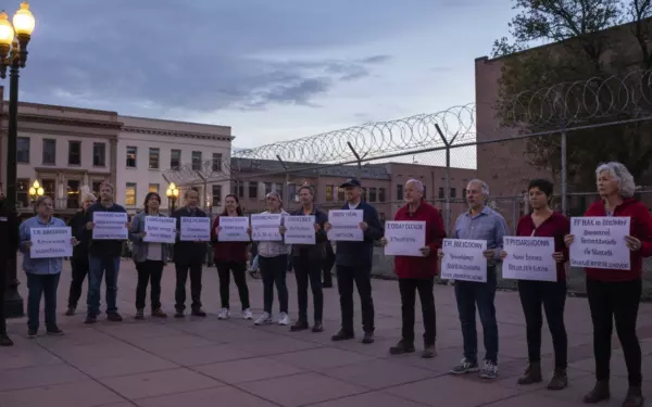 Колорадо удваивает места в ICE: протесты в Гудзоне